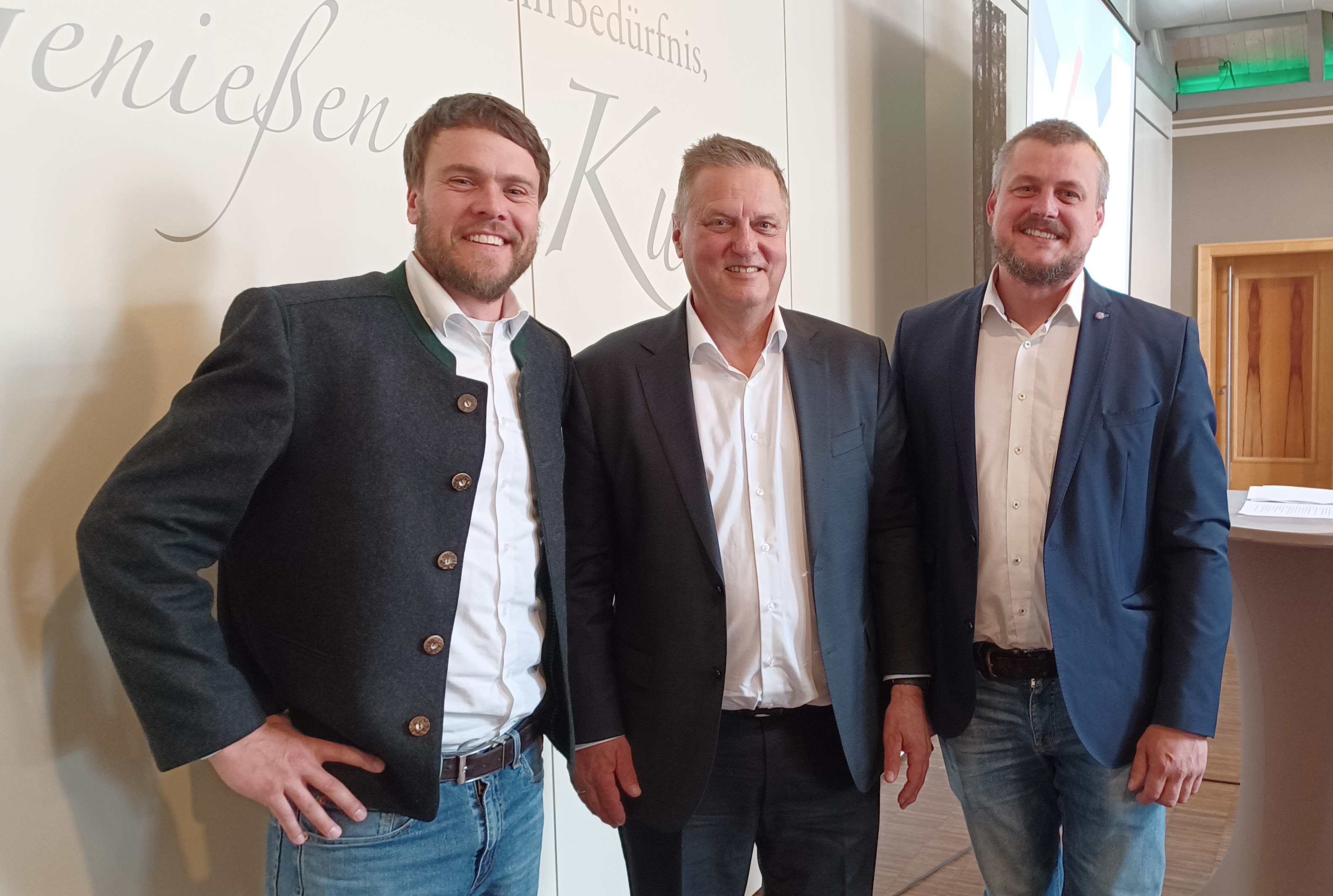 Rainer Droste übernimmt Forstbetrieb Zusmarshausen.