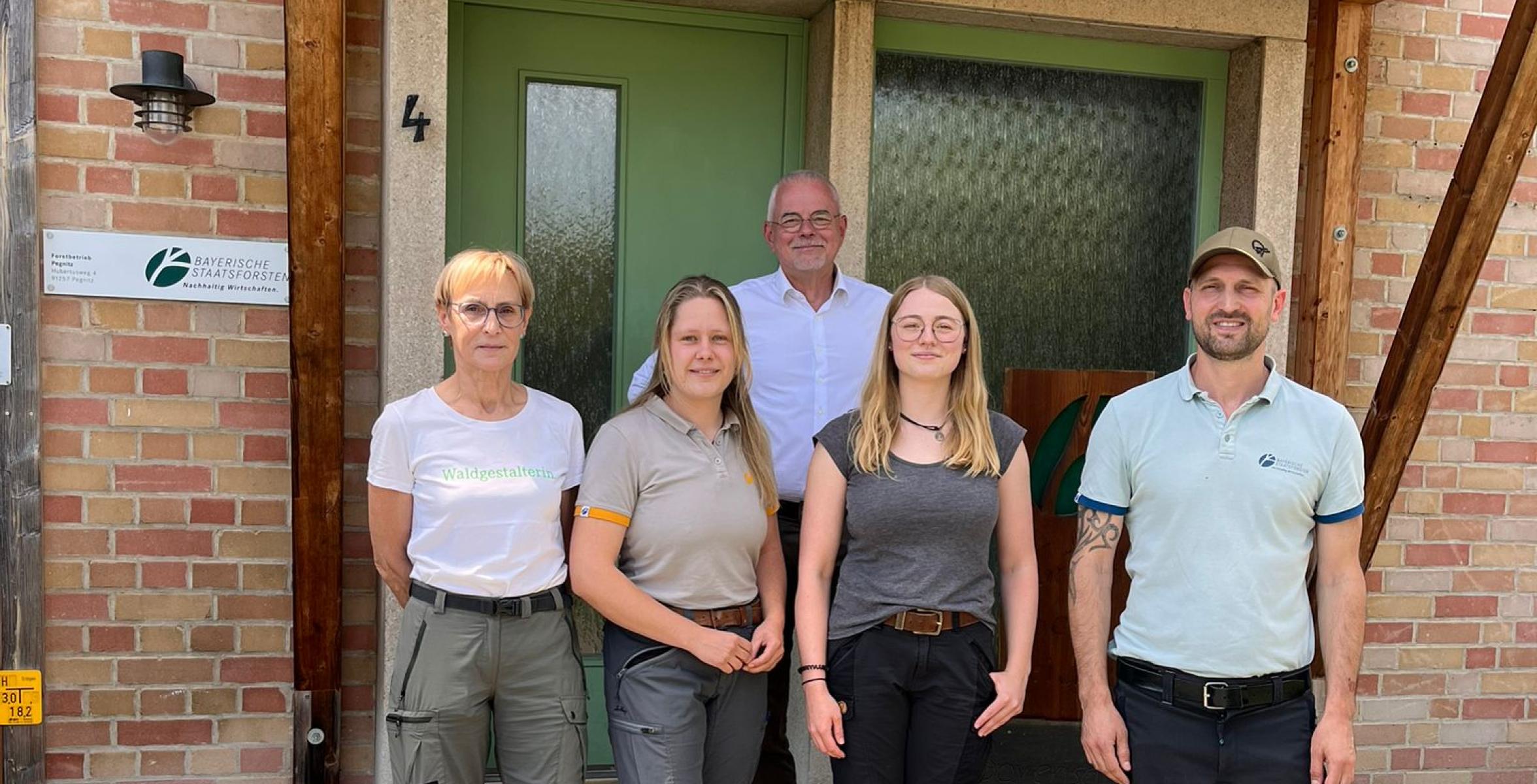 Zwei neue Revierleiterinnen fangen im Forstbetrieb Pegnitz an