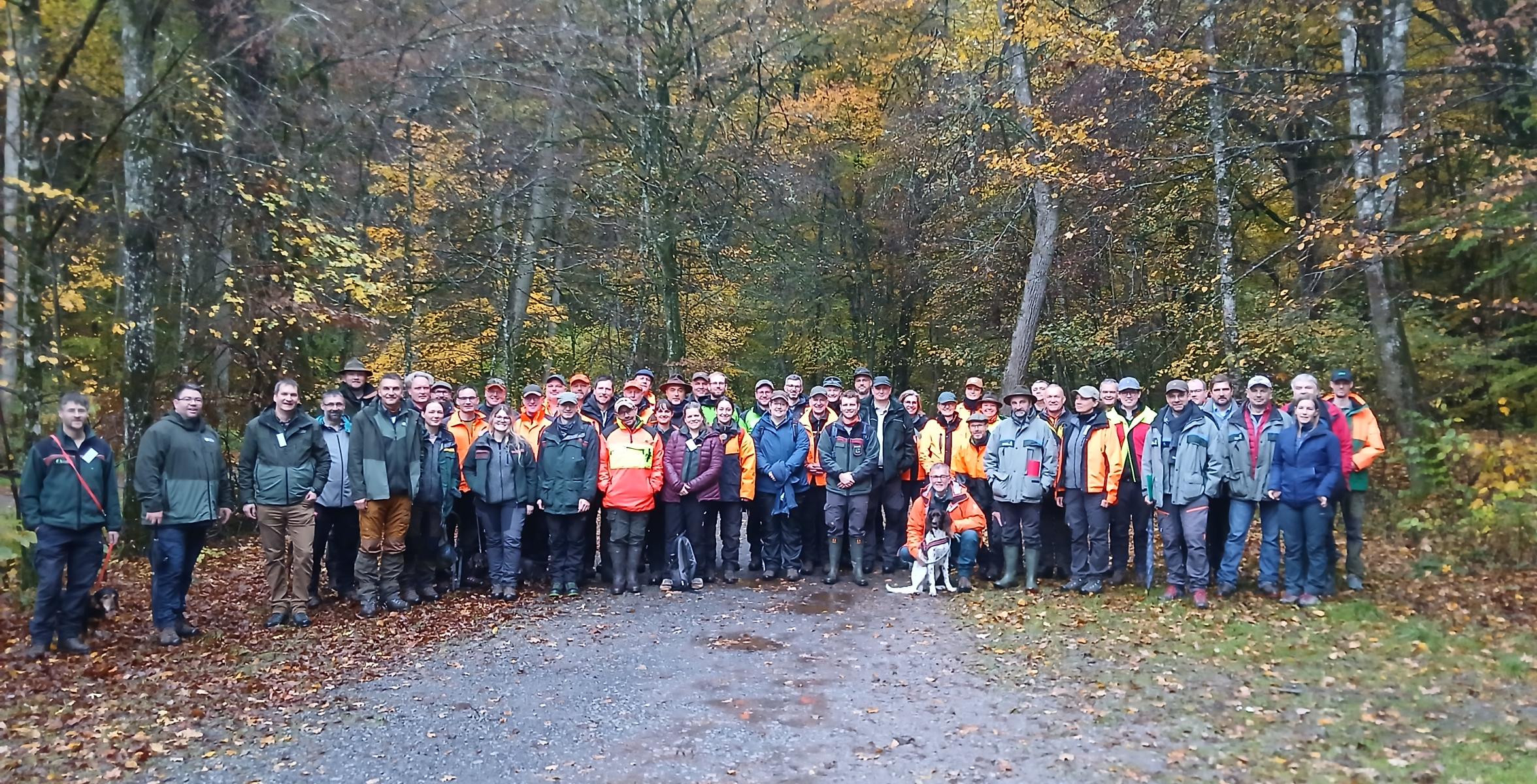 Die Teilnehmer des Bundestreffens der Waldnbautrainer